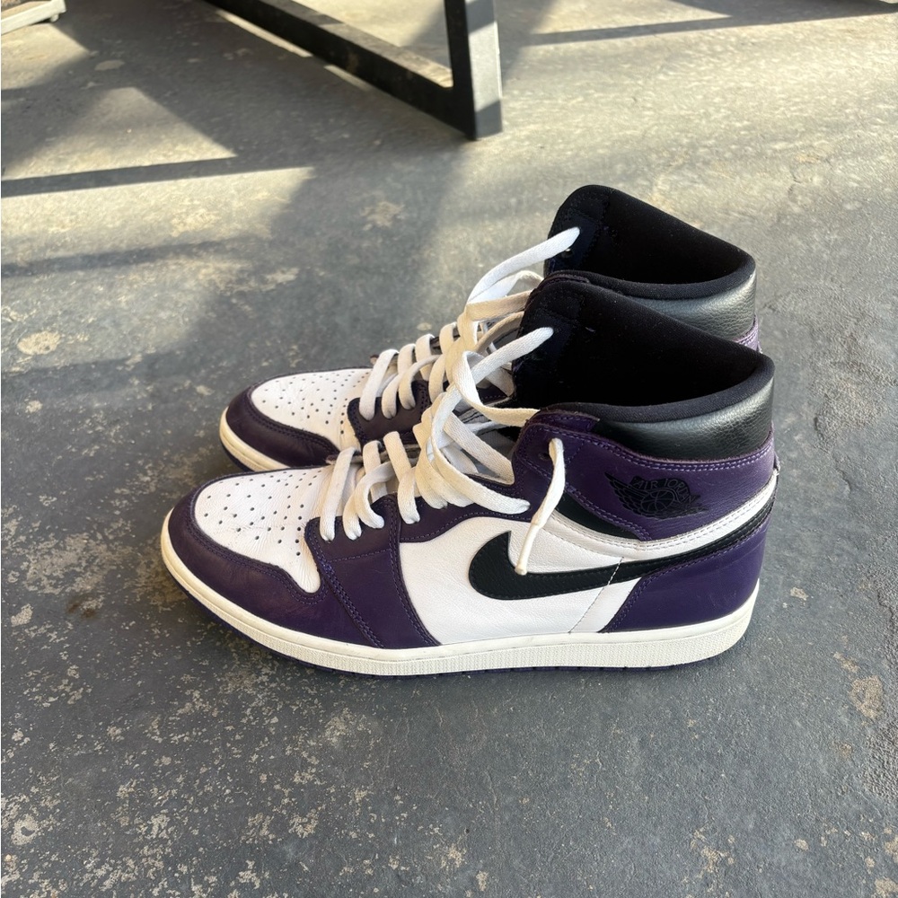 Nike Men’s  Purple and White High-Top Jordan 1